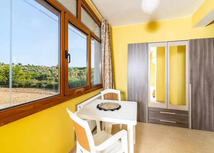 F & B Summer Collection - Kassandra - Fourka * Skála Foúrkas